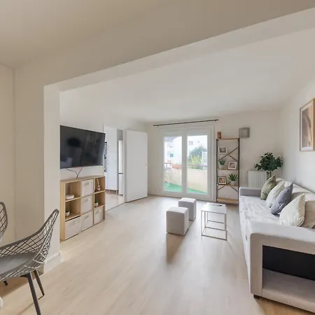 Cosy & Moderne, Proche De & Paris Apartment
