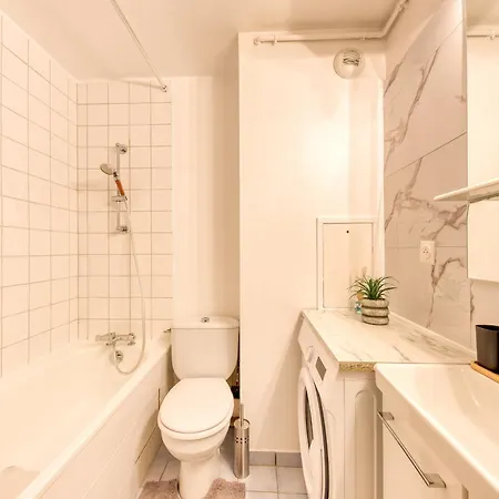Cosy & Moderne, Proche De & Paris Apartment *