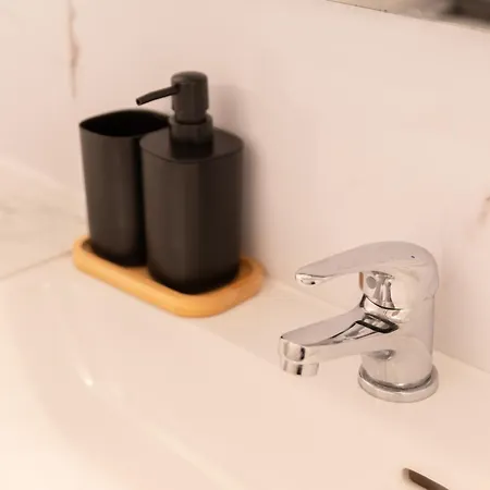 Cosy & Moderne, Proche De & Paris