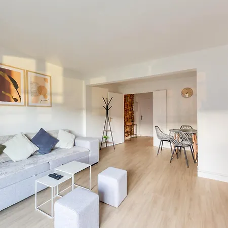 Cosy & Moderne, Proche De & Paris Apartment