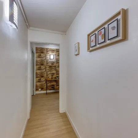 Cosy & Moderne, Proche De & Paris Apartment